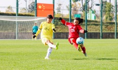 九游体育登录-中国女足青少年训练营招生热烈：女足训练营招生火爆