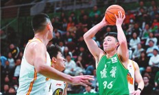 九游体育官网-深圳男篮战绩惨淡，球队面临困境