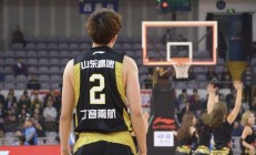 九游体育官网-包含“小丁”砍下关键三分，领衔新疆晋级总决赛的词条