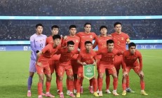 九游体育官方登录入口-球队阵容再度大换血引发球迷猜测的简单介绍