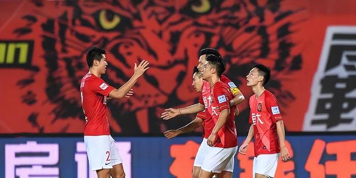 对阵国际强队，广州恒大获得胜利，为国争光的简单介绍