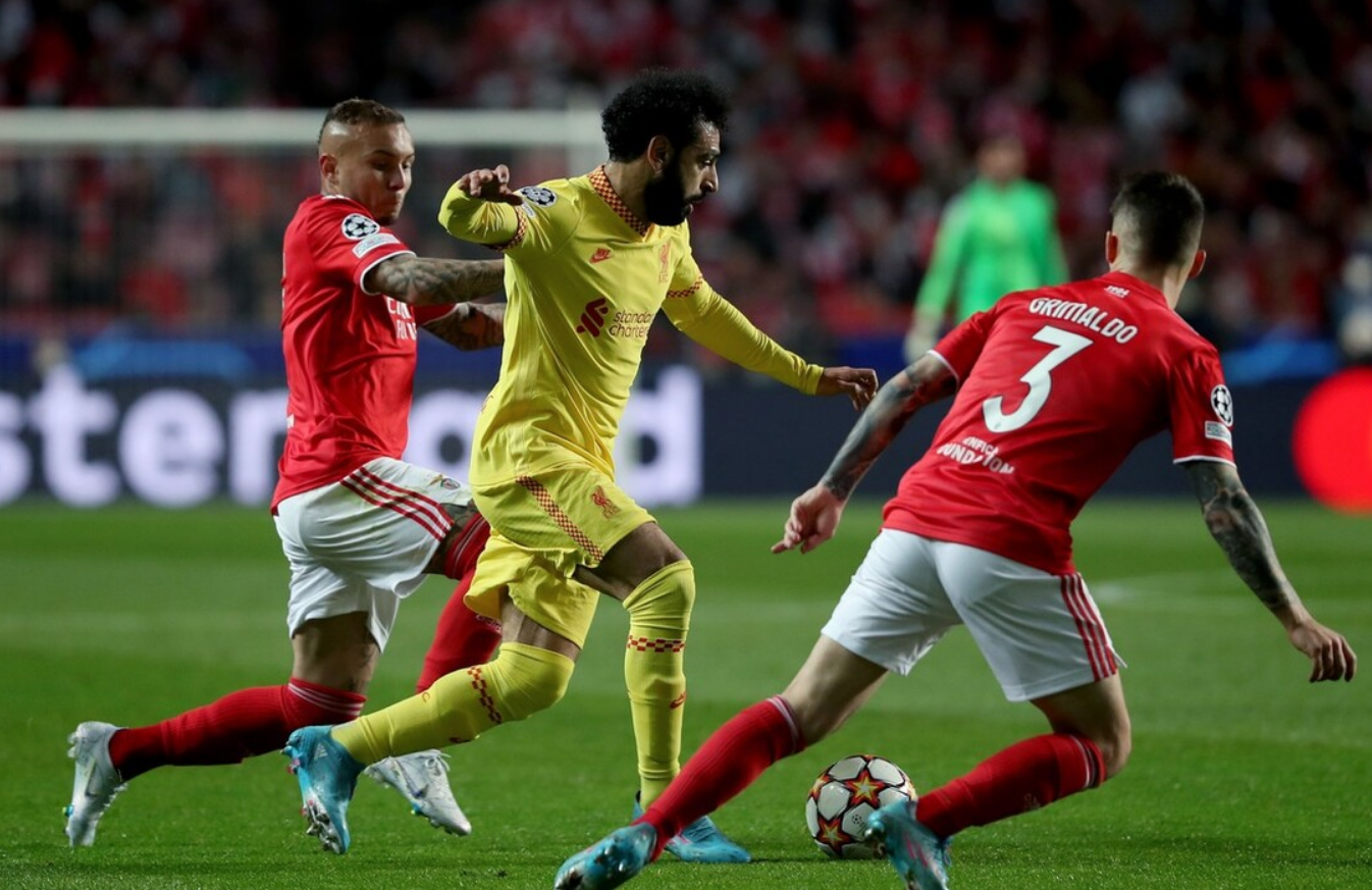 路易斯号召球员继续团结战胜困难的简单介绍