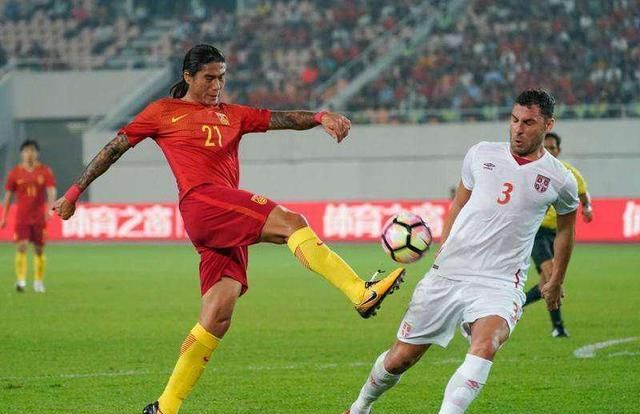 包含斗志昂扬：球队士气高涨备战关键比赛的词条