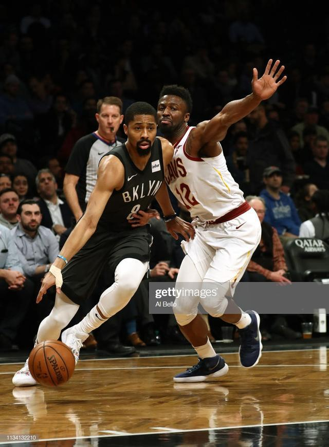 关于新人外援表现优异，获评全明星入场券的信息