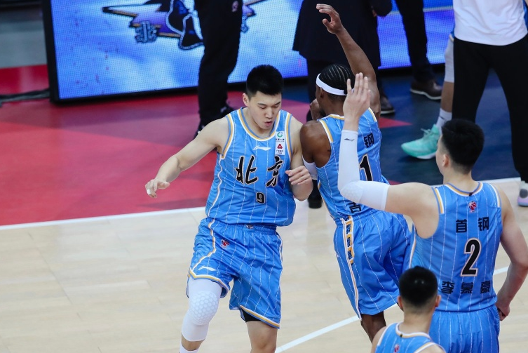 关于新人外援表现优异，获评全明星入场券的信息