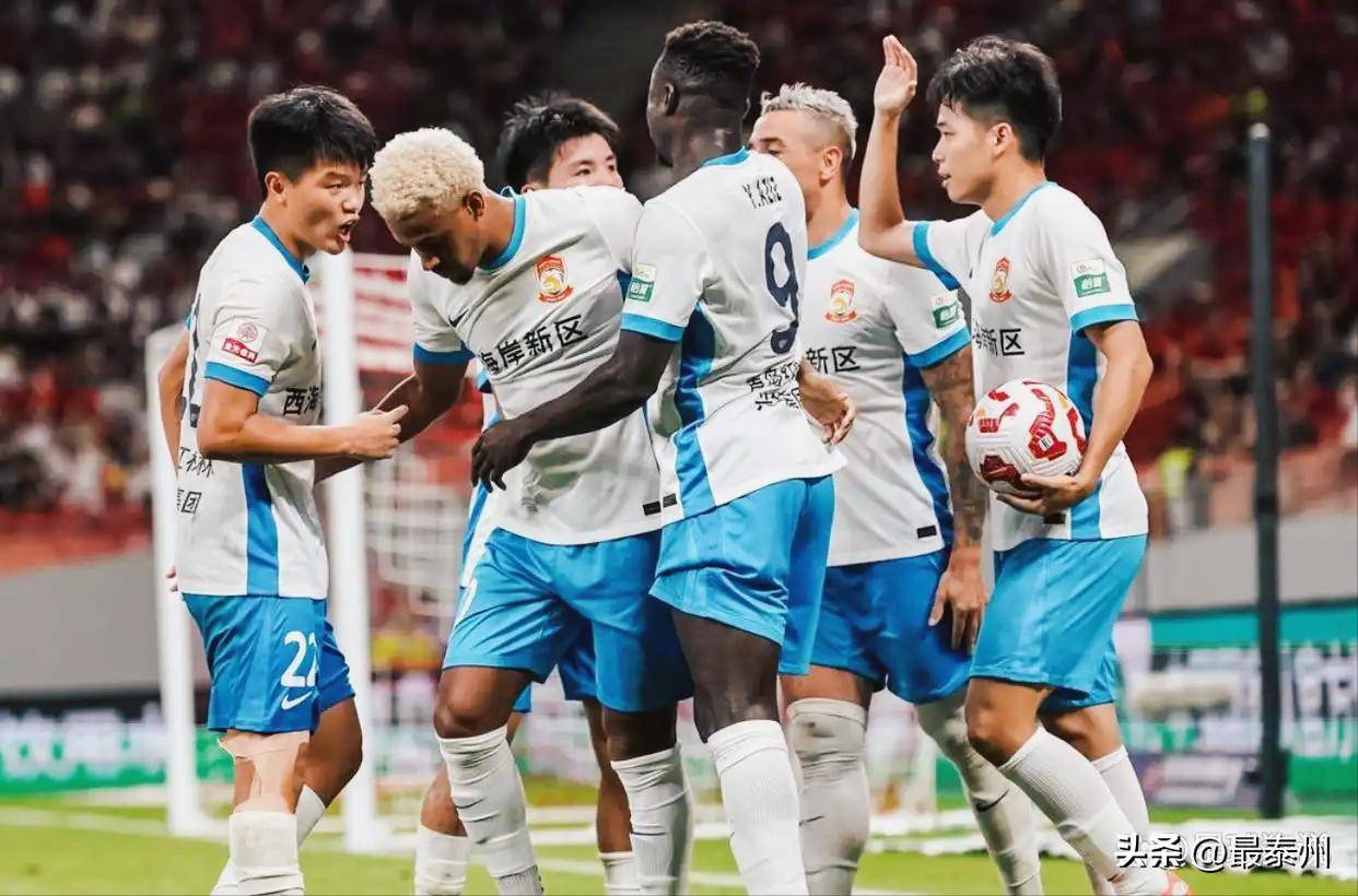 争冠热门主帅失去冠心经验,球队表现不佳 争冠热门主帅失去冠心经验,球队表现不佳